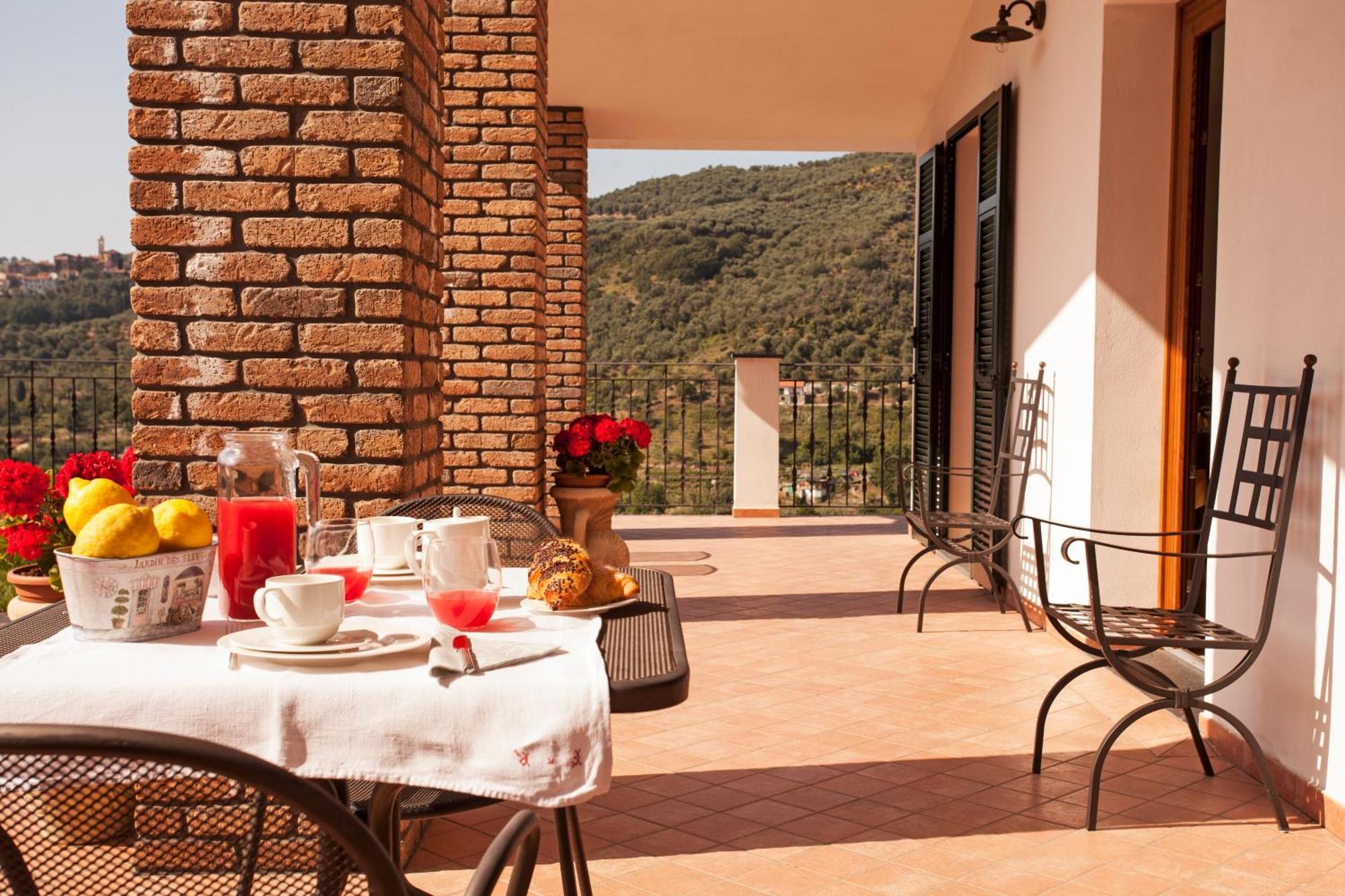 Agriturismo Benza Империа Екстериор снимка
