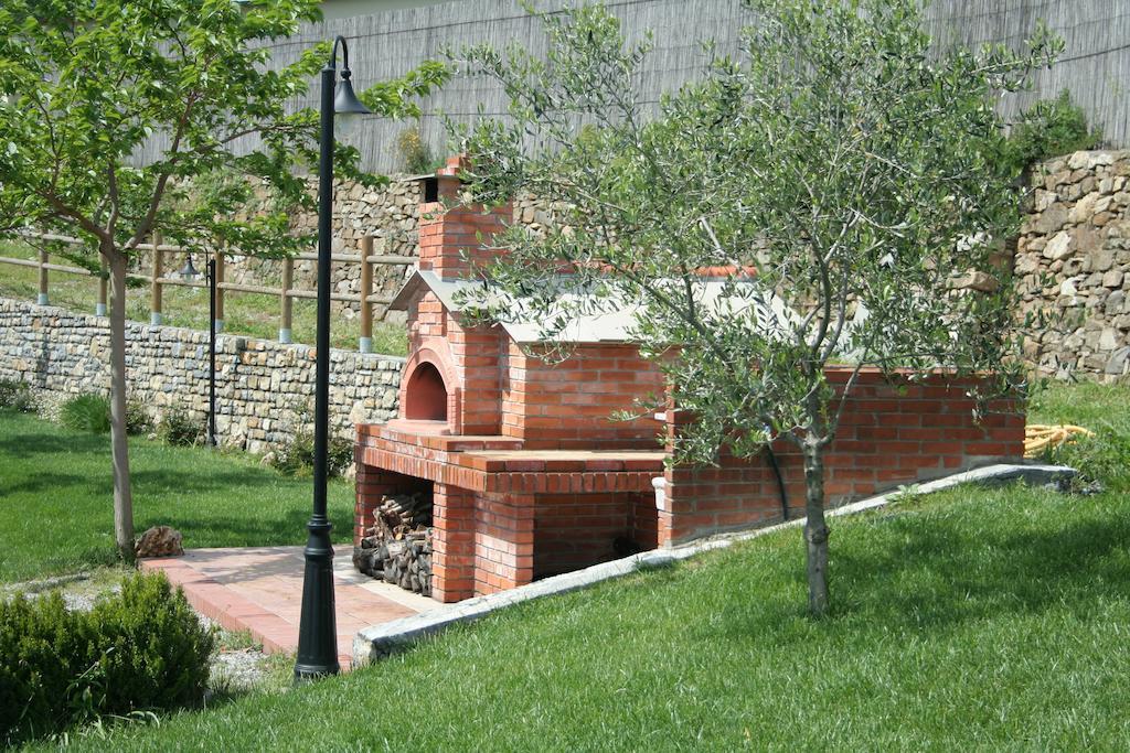 Agriturismo Benza Империа Екстериор снимка